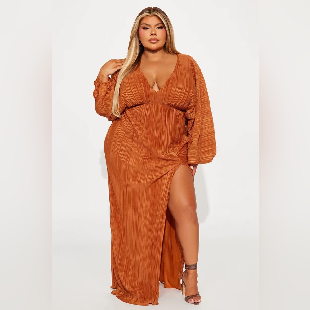 Fashion Nova Deep V Maxi Dress in Rust
